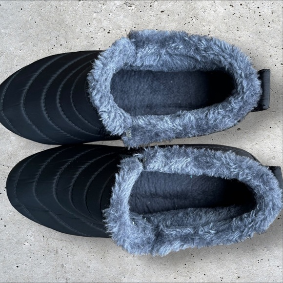 Slip On Ankle Height Slipper Booties For Indoor Outdoor Use - Picture 14 of 15